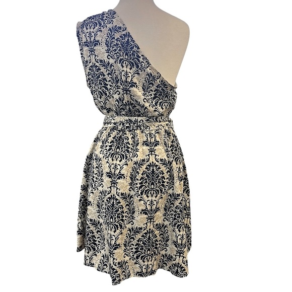 Cupshe Asymmetrical One Shoulder Pleated Blue Damask and Cream Mini Dress Large - Picture 8 of 14